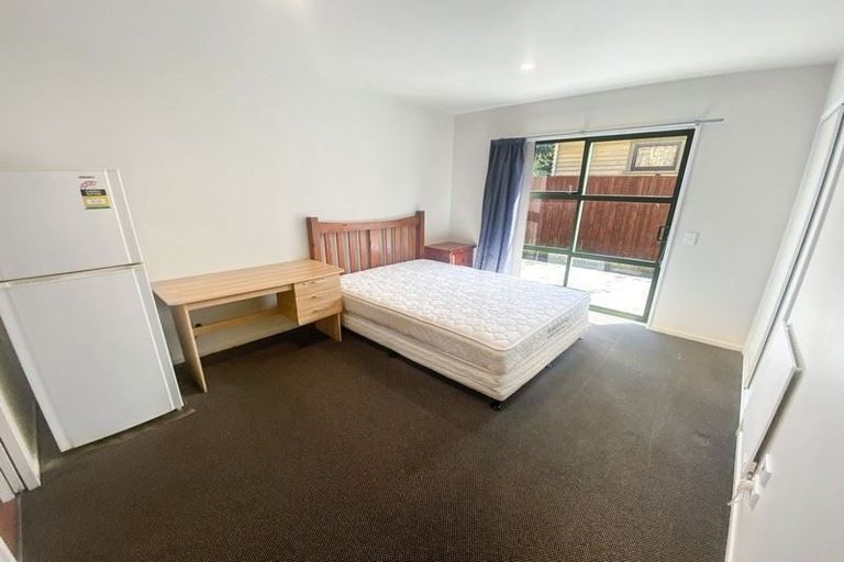 Photo of property in 100a Rattray Street, Riccarton, Christchurch, 8041