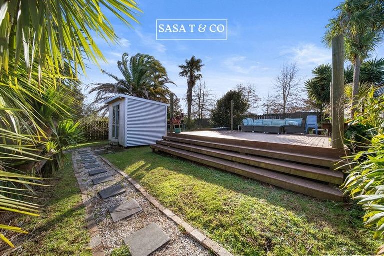 Photo of property in 185 Mahia Road, Wattle Downs, Auckland, 2103