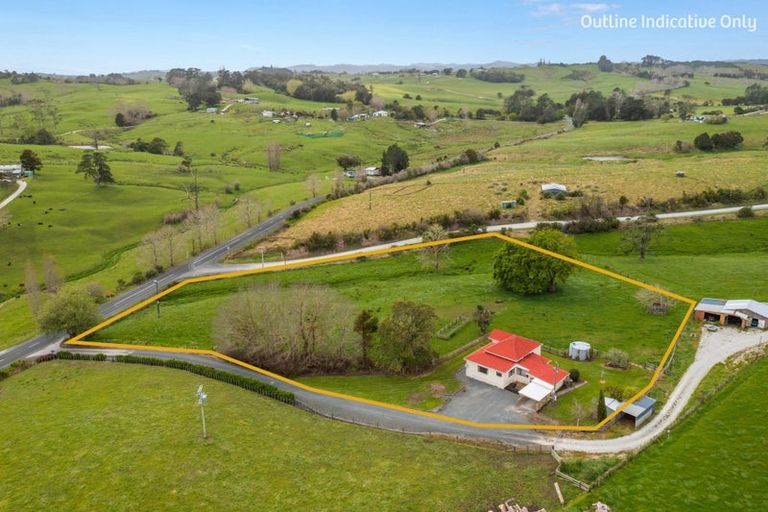 Photo of property in 671 Port Albert Road, Wellsford, 0973