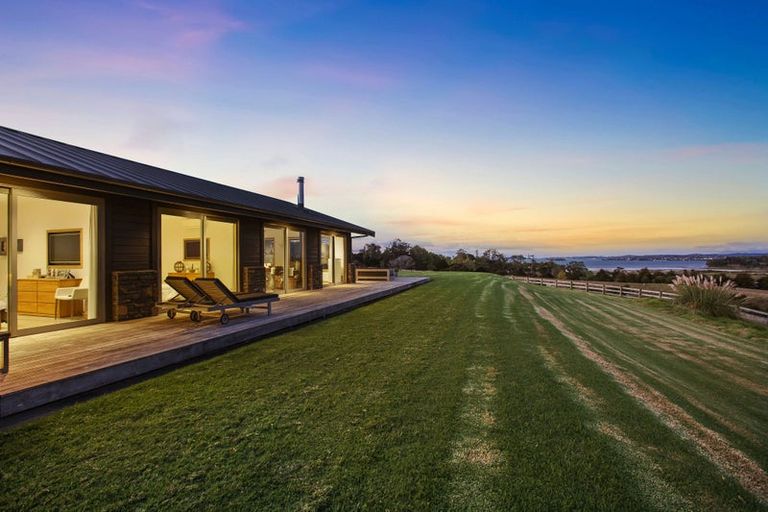Photo of property in 175 Broomfields Road, Whitford, 2571