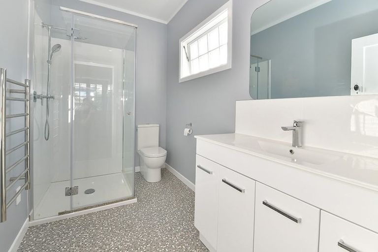 Photo of property in 1 Mary Keane Lane, Parakai, 0830