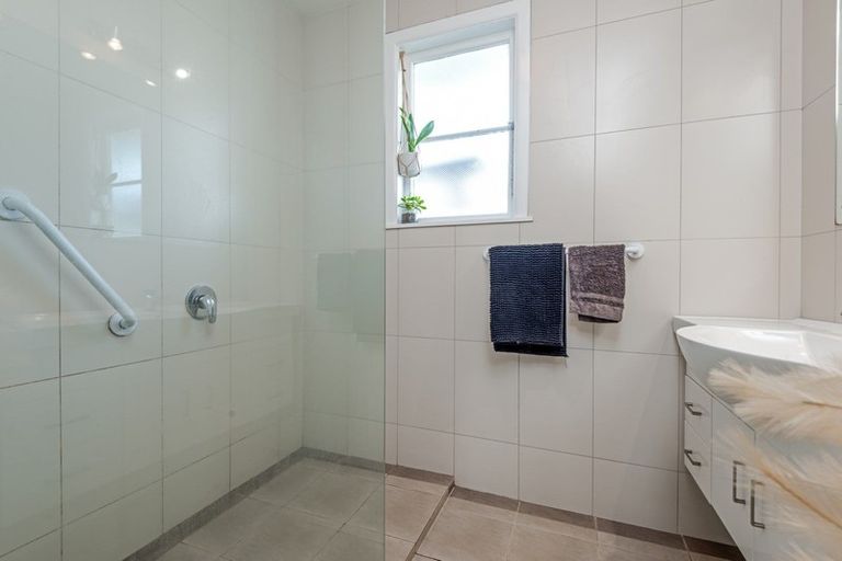 Photo of property in 10 Rimu Place, Cloverlea, Palmerston North, 4412