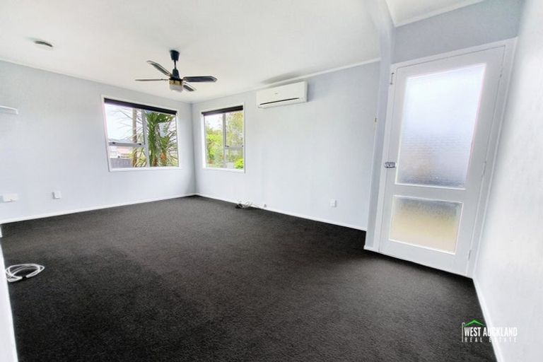 Photo of property in 9 Arodella Crescent, Ranui, Auckland, 0612