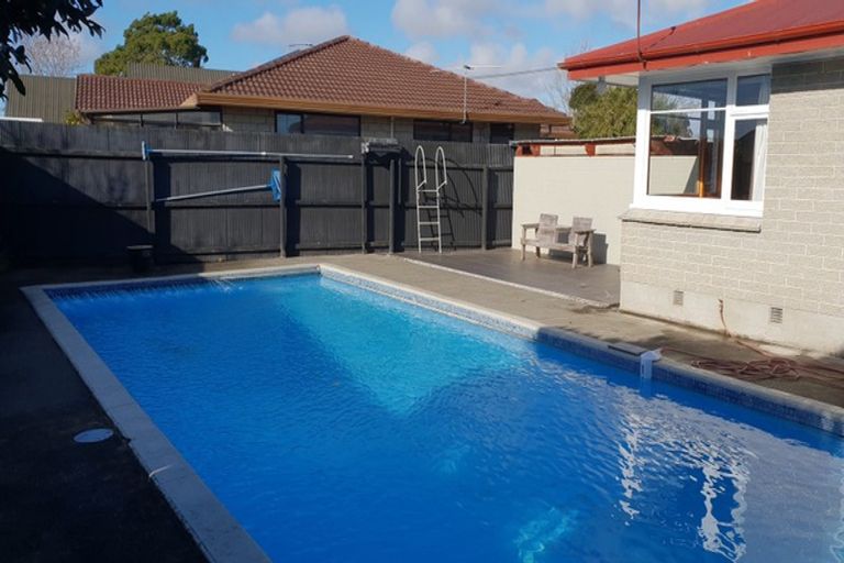 Photo of property in 77 Veitches Road, Casebrook, Christchurch, 8051