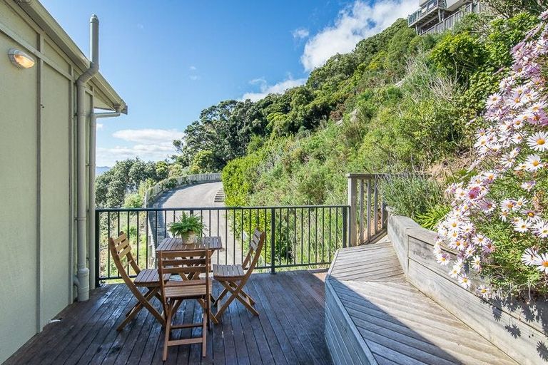 Photo of property in 3/19 Onslow Road, Khandallah, Wellington, 6035