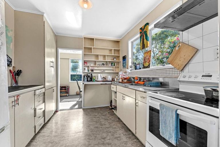 Photo of property in 14 Bedlington Avenue, Manurewa, Auckland, 2102