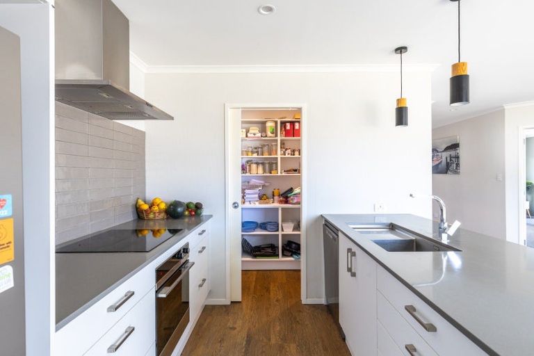 Photo of property in 21 Longstaff Drive, Bell Block, New Plymouth, 4312