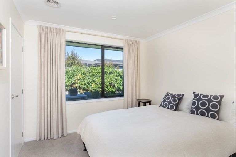 Photo of property in 5 Facilita Avenue, Wharewaka, Taupo, 3330