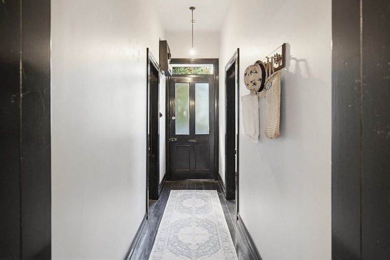 Photo of property in 21 Saint Mary Street, Thorndon, Wellington, 6011