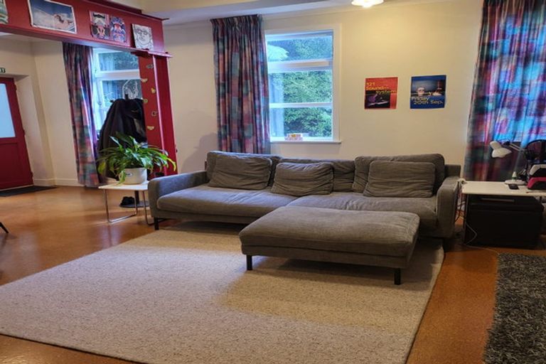 Photo of property in 81 Hill Street, Thorndon, Wellington, 6011