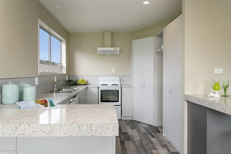 Photo of property in 38 Harvey Street, Waipahihi, Taupo, 3330