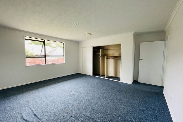 Photo of property in 54 Momorangi Crescent, Redwood, Christchurch, 8051