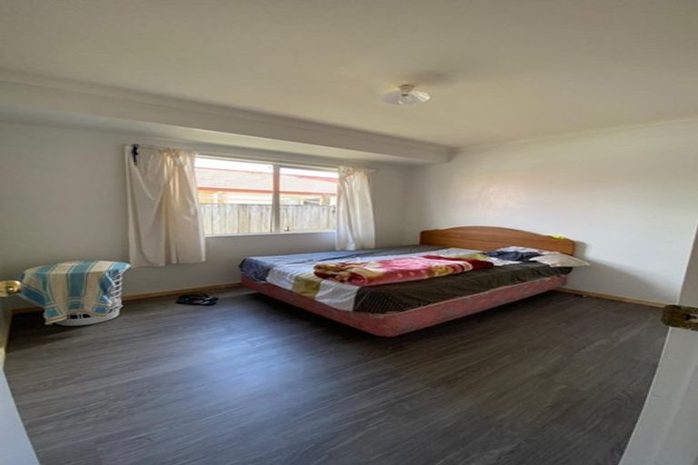 Photo of property in 14 Portrush Lane, Takanini, 2112