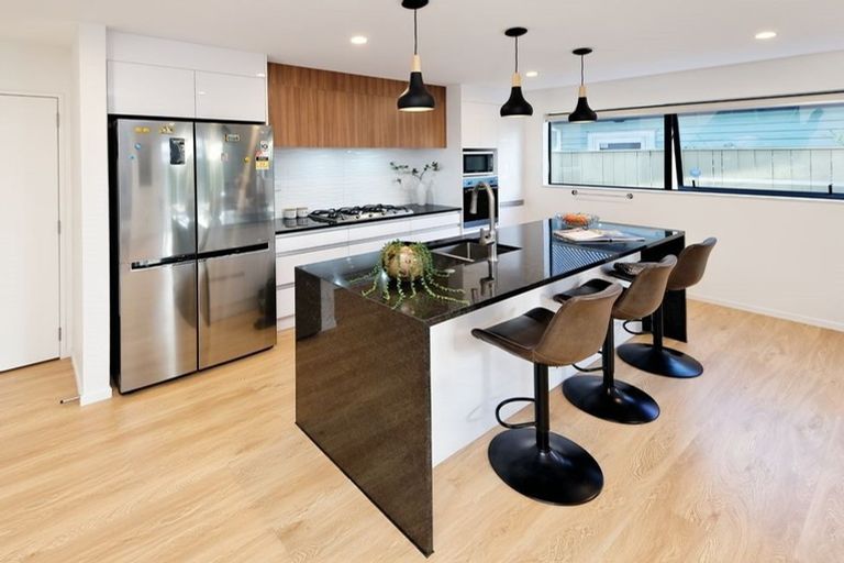 Photo of property in 46b Willerton Avenue, New Lynn, Auckland, 0600