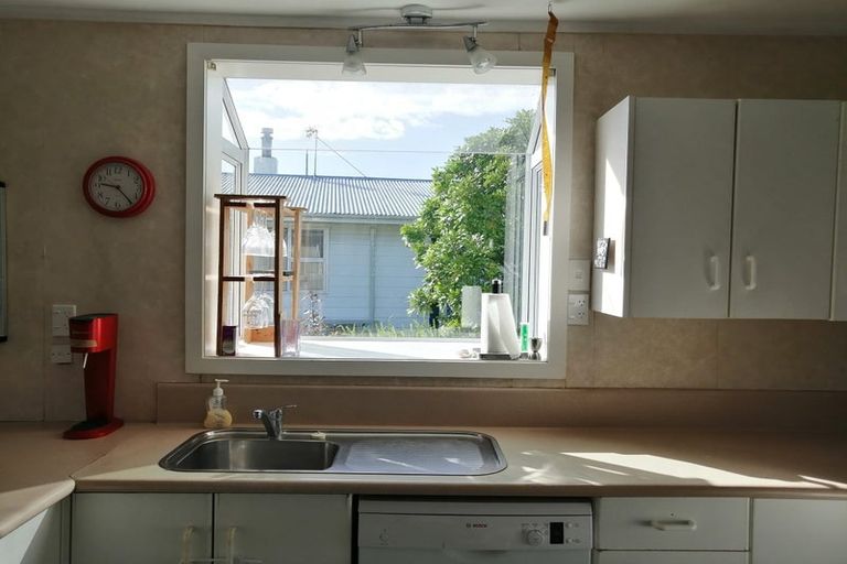 Photo of property in 16 Johnson Street, Bulls, 4818