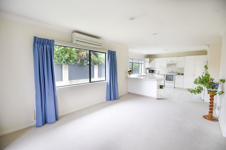 Photo of property in 71 Avenue Road, Greenmeadows, Napier, 4112