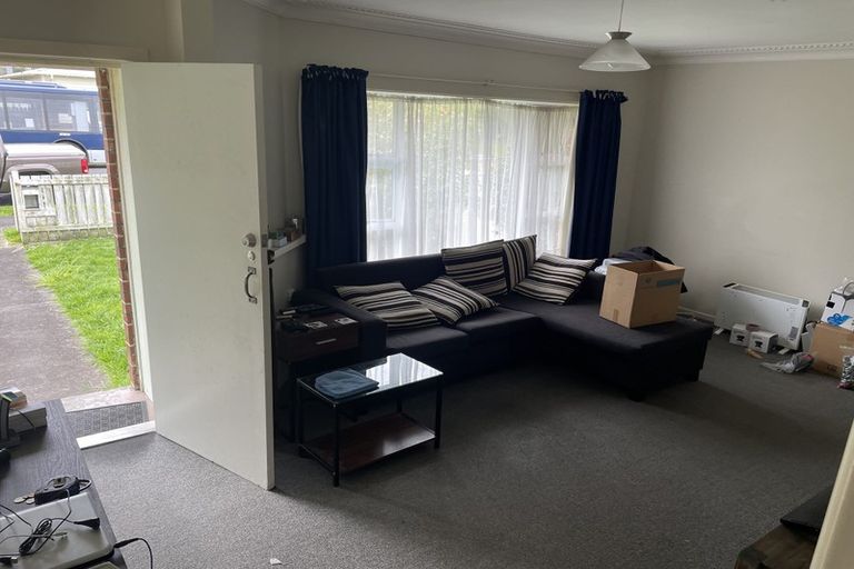 Photo of property in 1/6 Opaheke Road, Papakura, 2110