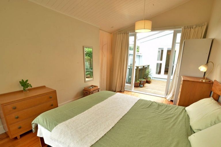 Photo of property in 145a Houghton Bay Road, Houghton Bay, Wellington, 6023