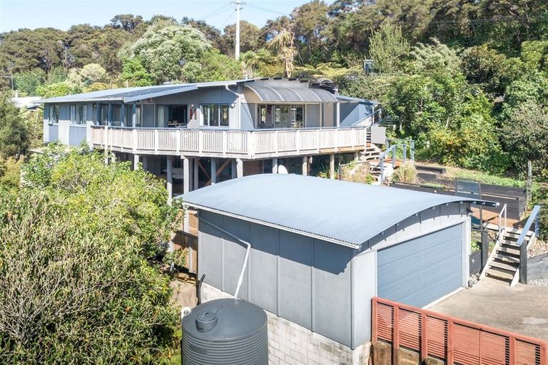 Photo of property in 37 Te Toki Road, Ostend, Waiheke Island, 1081