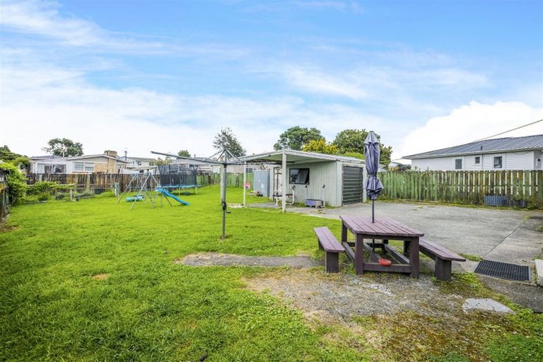 Photo of property in 14 Orchard Rise, Rosehill, Papakura, 2113