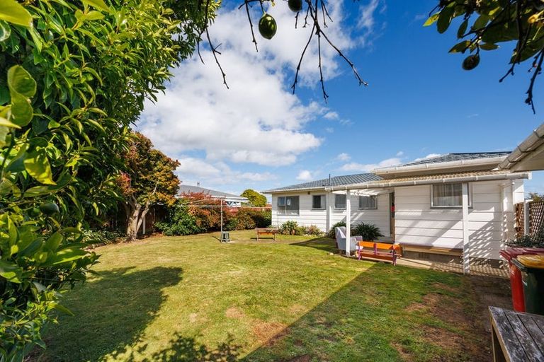 Photo of property in 14 Heather Street, Levin, 5510