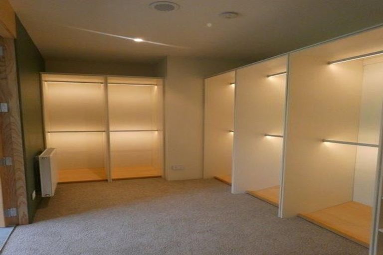 Photo of property in 25 Salamanca Road, Kelburn, Wellington, 6012