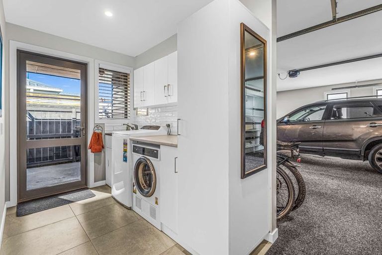 Photo of property in 102 Kupe Drive, Whitianga, 3510