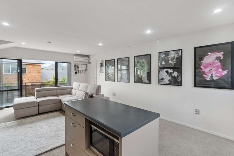 Photo of property in 6/63 Brockworth Place, Riccarton, Christchurch, 8011