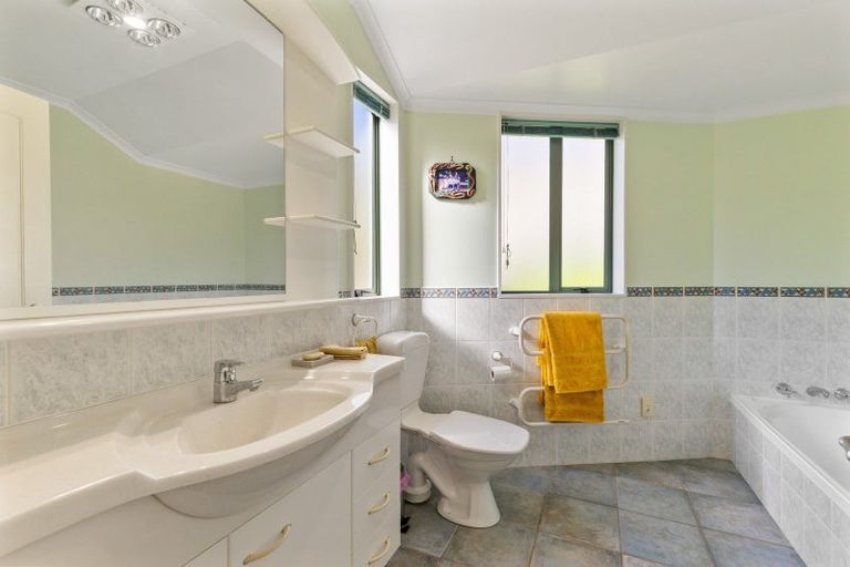 Photo of property in 6 Cresswell Place, Richmond, 7020