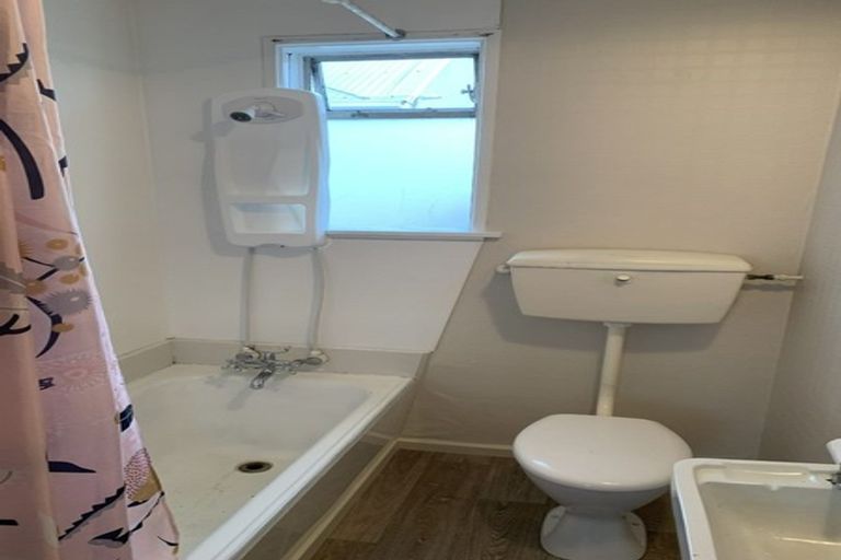 Photo of property in 1/72 Bridge Street, Bulls, 4818