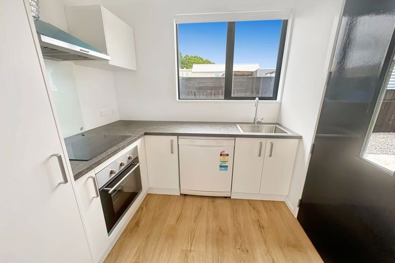 Photo of property in 2/425 Hereford Street, Linwood, Christchurch, 8011