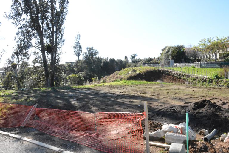 Photo of property in 5 Cyrus Street, Whalers Gate, New Plymouth, 4310