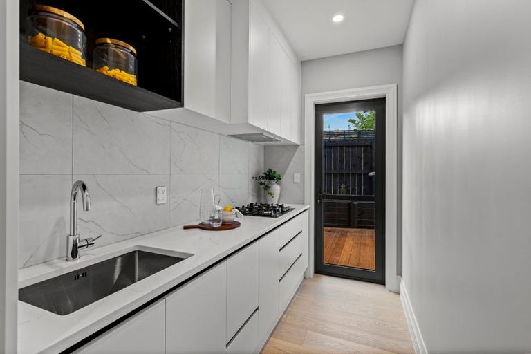 Photo of property in 41 Surf View Crescent, Red Beach, 0932