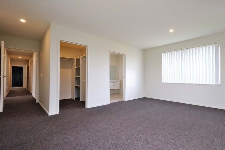 Photo of property in 77 Sutherland Drive, Kaiapoi, 7630