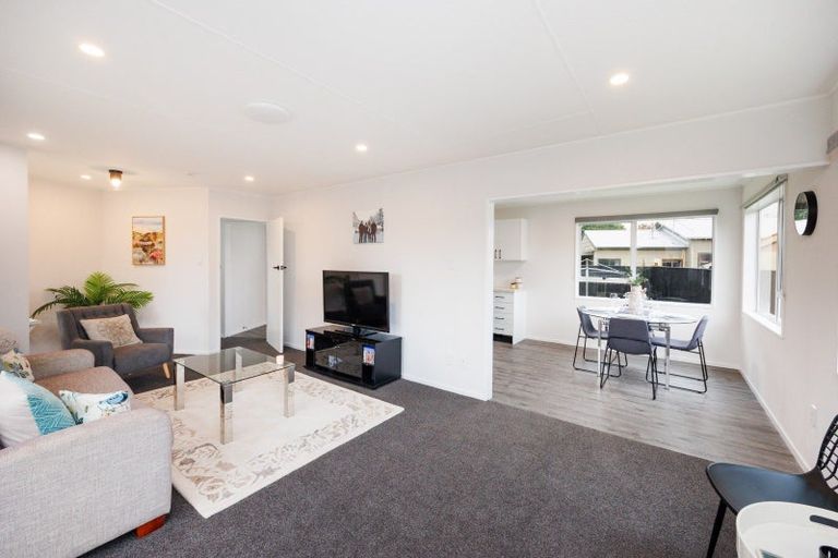 Photo of property in 12 Capri Place, Awapuni, Palmerston North, 4412
