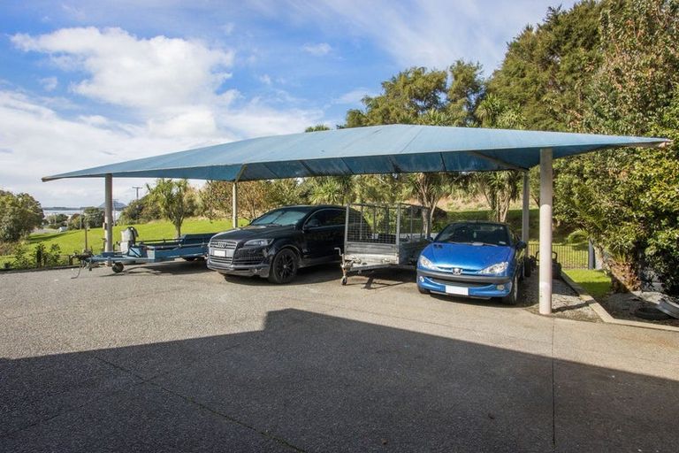 Photo of property in 28 Owen Place, Omokoroa, 3114