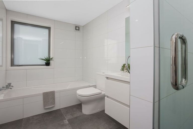 Photo of property in 10 Silvereye Way, Johnsonville, Wellington, 6037