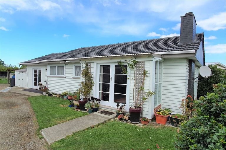 Photo of property in 37 Timaru Road, Waimate, 7924