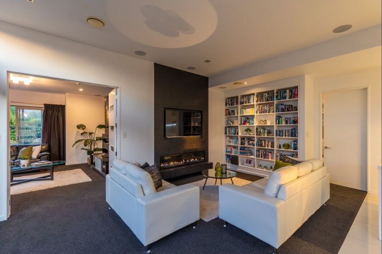 Photo of property in 26 Waitikiri Square, Parklands, Christchurch, 8083