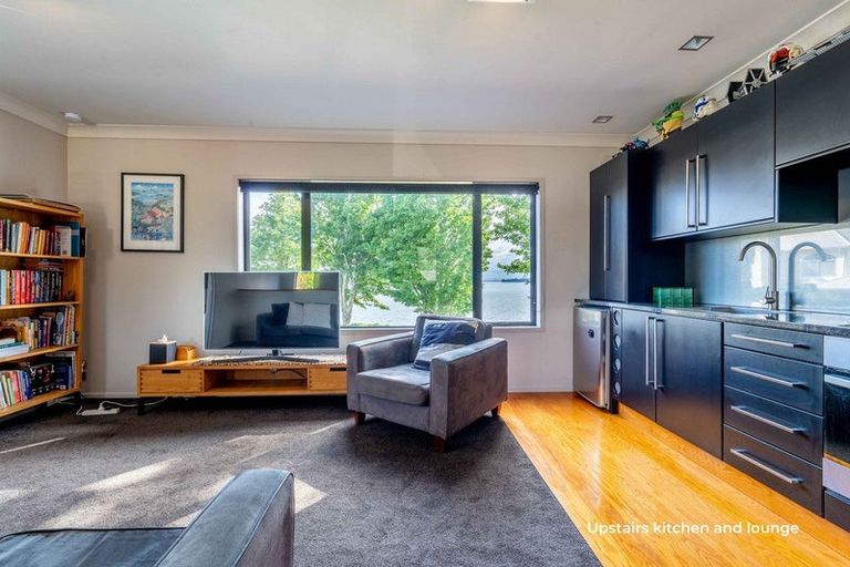 Photo of property in 6 Harbourside Way, Welcome Bay, Tauranga, 3112