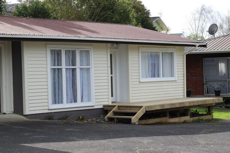 Photo of property in 37 Spence Road, Henderson, Auckland, 0612