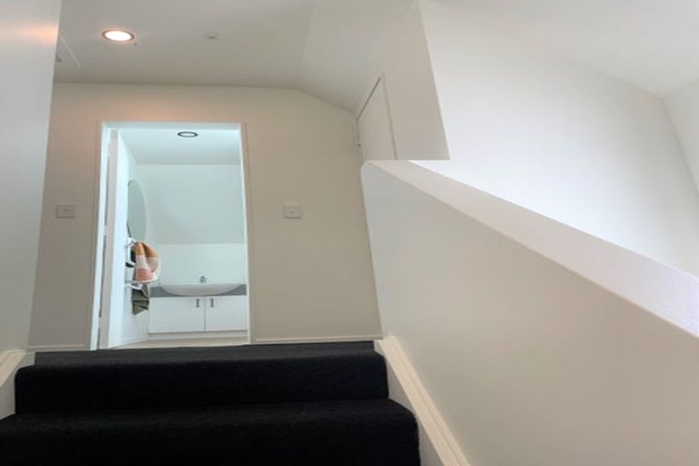 Photo of property in 8/240 The Terrace, Wellington Central, Wellington, 6011