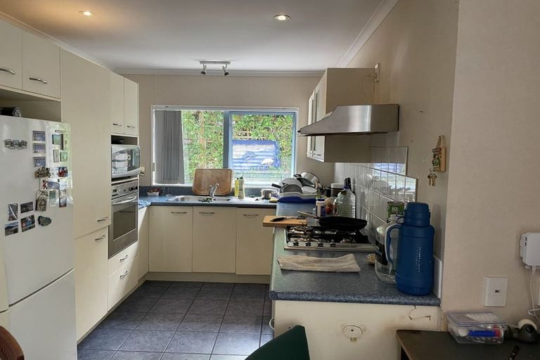 Photo of property in 21 Frank Knight Place, Waiuku, 2123