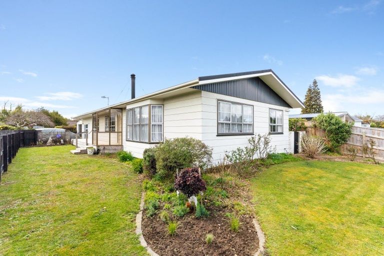 Photo of property in 8 Cambridge Street, Pahiatua, 4910