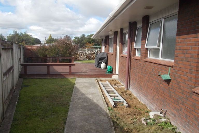 Photo of property in 1 Ouse Street, Rongotea, 4476