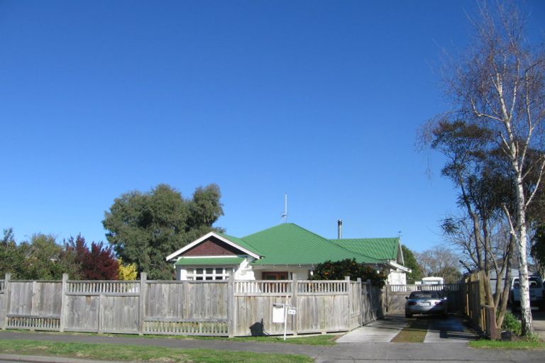 Photo of property in 913 Churchill Street, Akina, Hastings, 4122