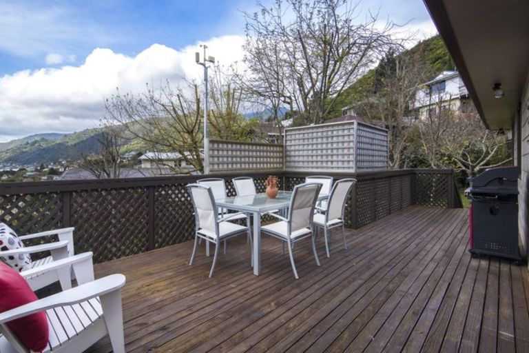 Photo of property in 3 Webster Place, Picton, 7220