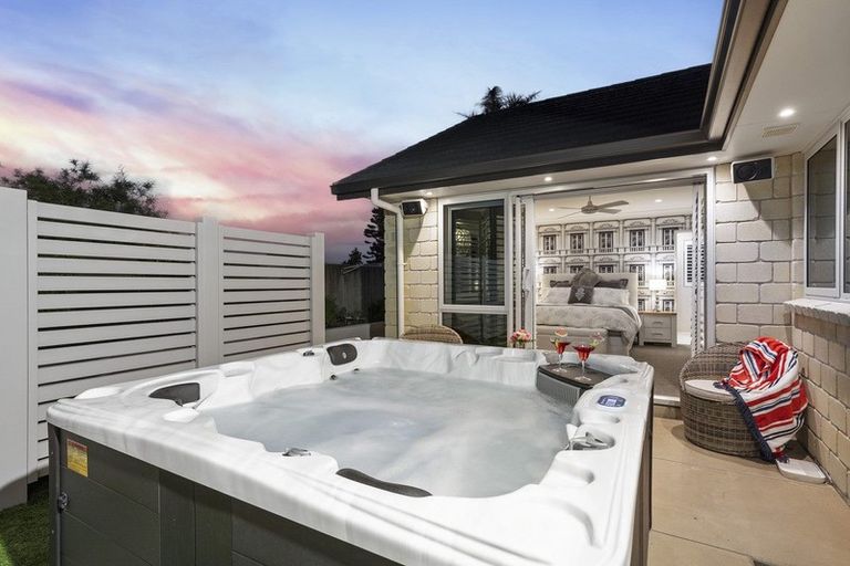 Photo of property in 28 Pacific Park Way, Papamoa Beach, Papamoa, 3118