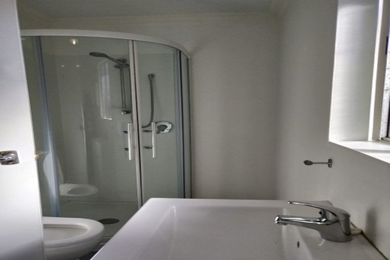 Photo of property in 20 Edgeware Road, Palmerston North, 4410