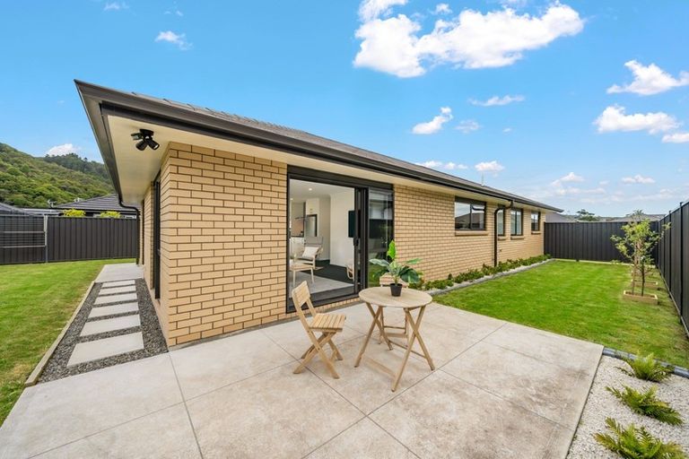 Photo of property in 30 Hopkirk Avenue, Wallaceville, Upper Hutt, 5018